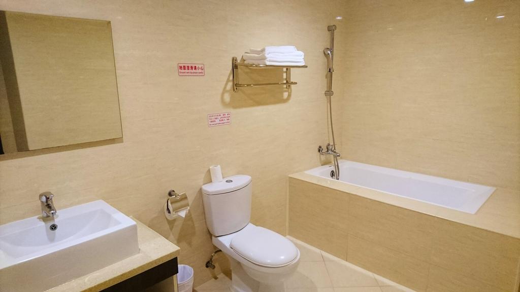 เมโทรโพลิส โฮเต็ล Hotel เถาหยวน ภายนอก รูปภาพ